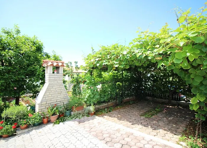 Leticija Near Center Appartement Poreč